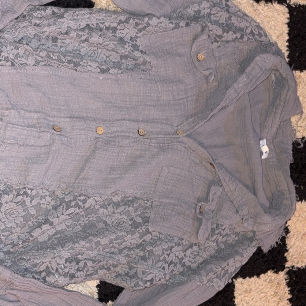 Bke Soft Gray Button-Front Blouse - image 1